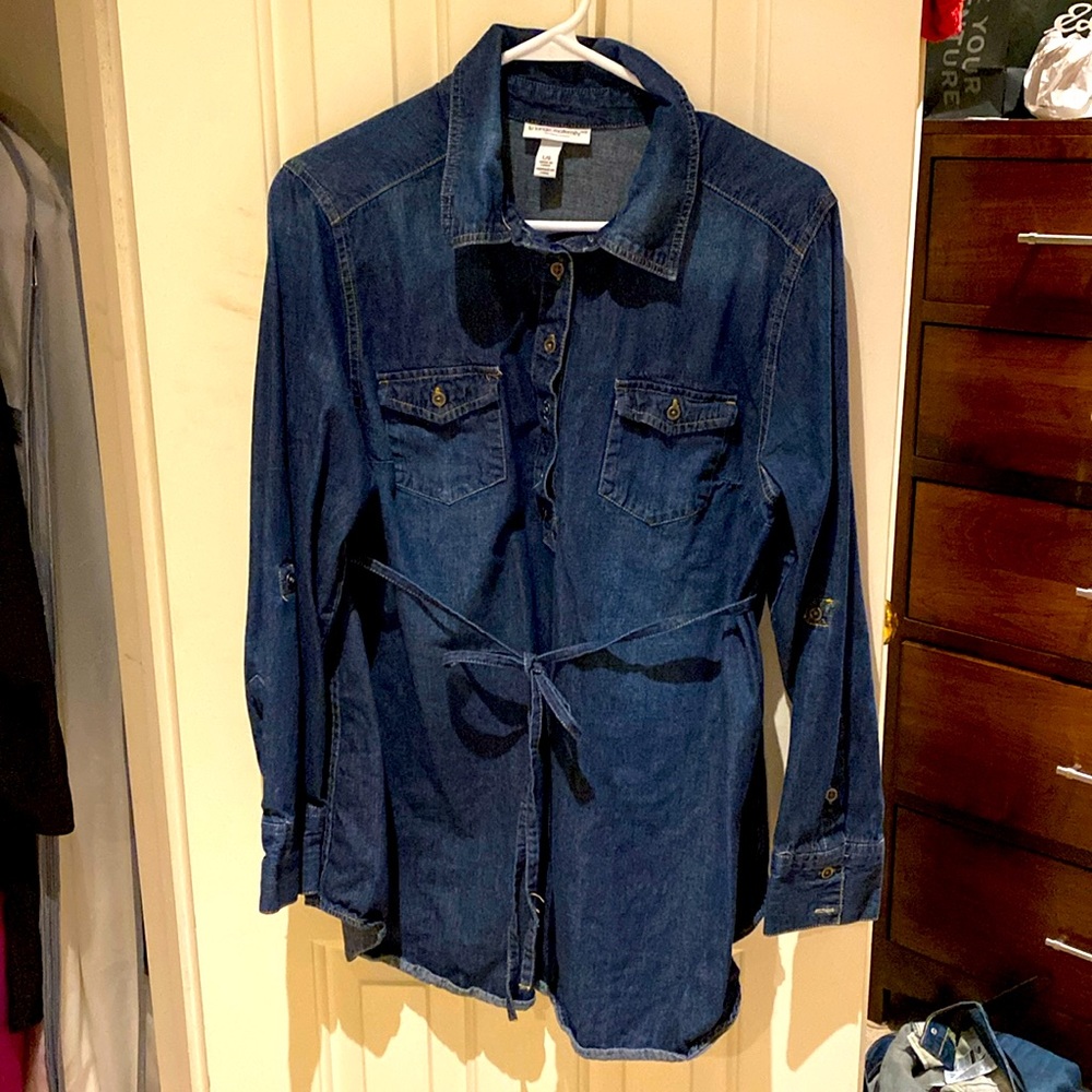 Liz Lange Maternity Denim Top